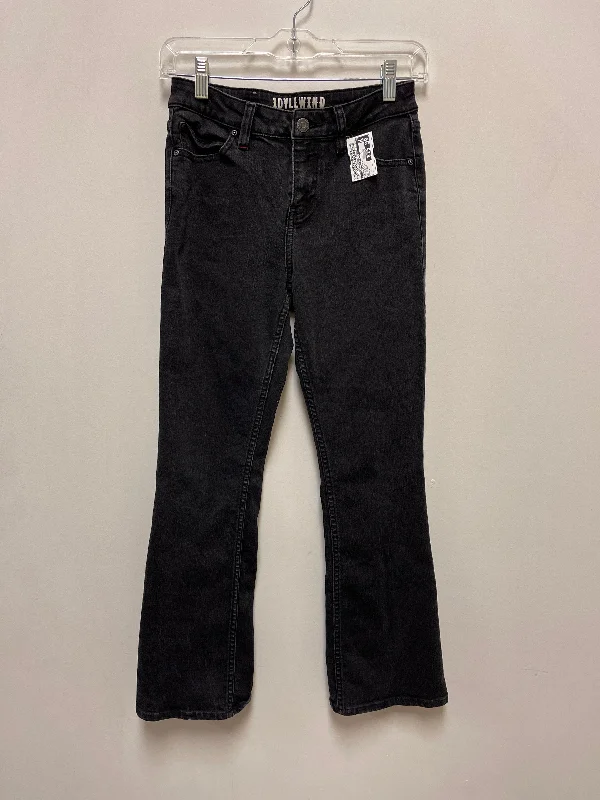 Effortless Elegance Jeans Flared By Clothes Mentor In Grey Denim, Size: 4
