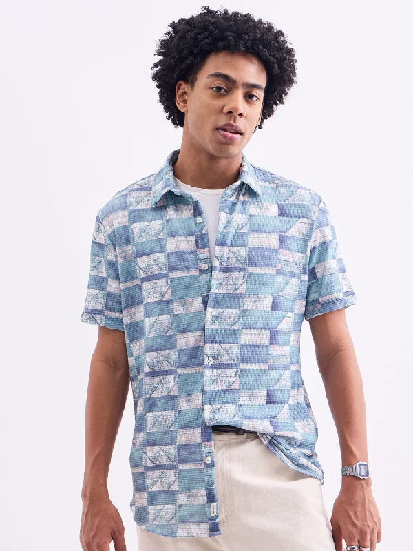 Relaxed Wear Green Printed Half Sleeves Slim Fit Shirt